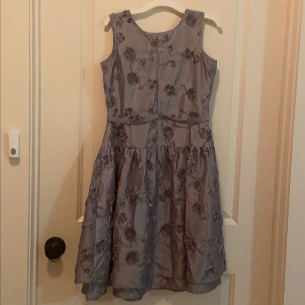 Grey Dress With Roses - Picture 3 of 3